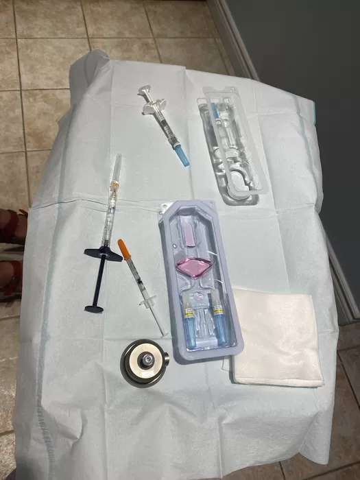 Prepared injectable treatment setup at Maison 58